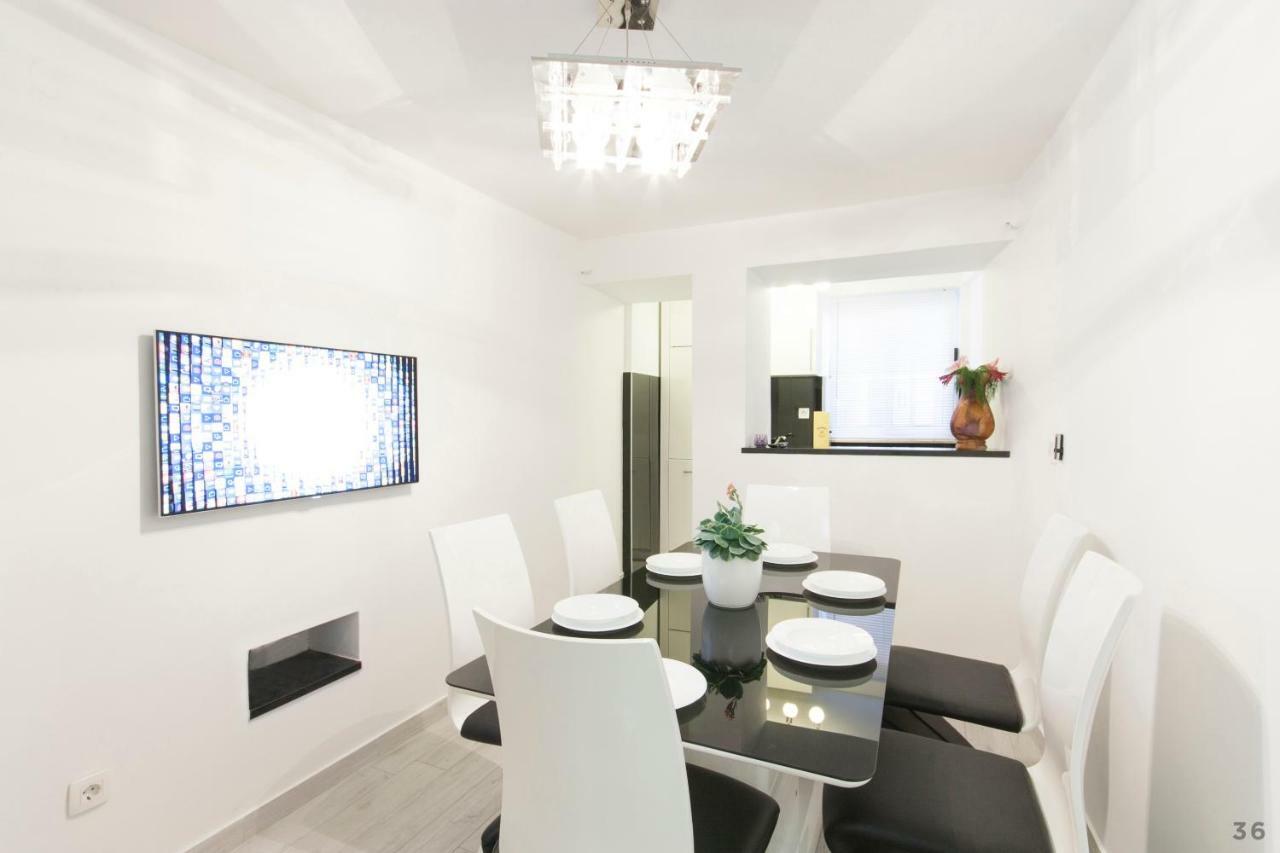 Revelin- Great Location Holiday home